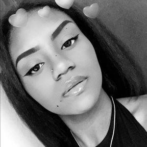 Meet your Posher, Bria